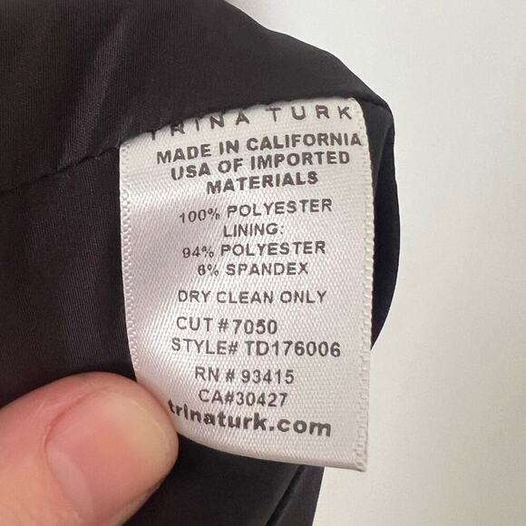 Trina Turk Women's Glow Halter Neck Carmel Crepe Black Dress - Picture 8 of 10